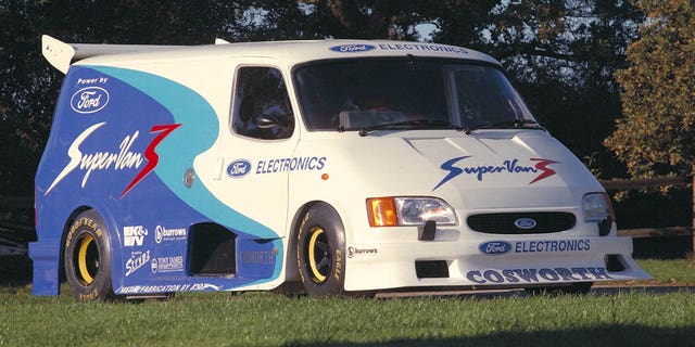 SuperVan 1994 był napędzany przez Formułę 1 V8.