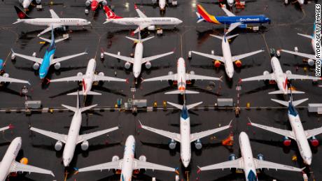 Boeing opóźnia swój najnowszy samolot w miarę wzrostu strat